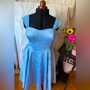 Disney Cinderella Tea Length Embroidered Gown - Hot Topic Size 18